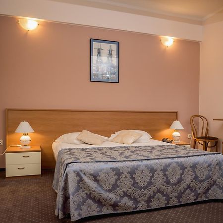 Hotel Reghina Timisoara Exterior photo