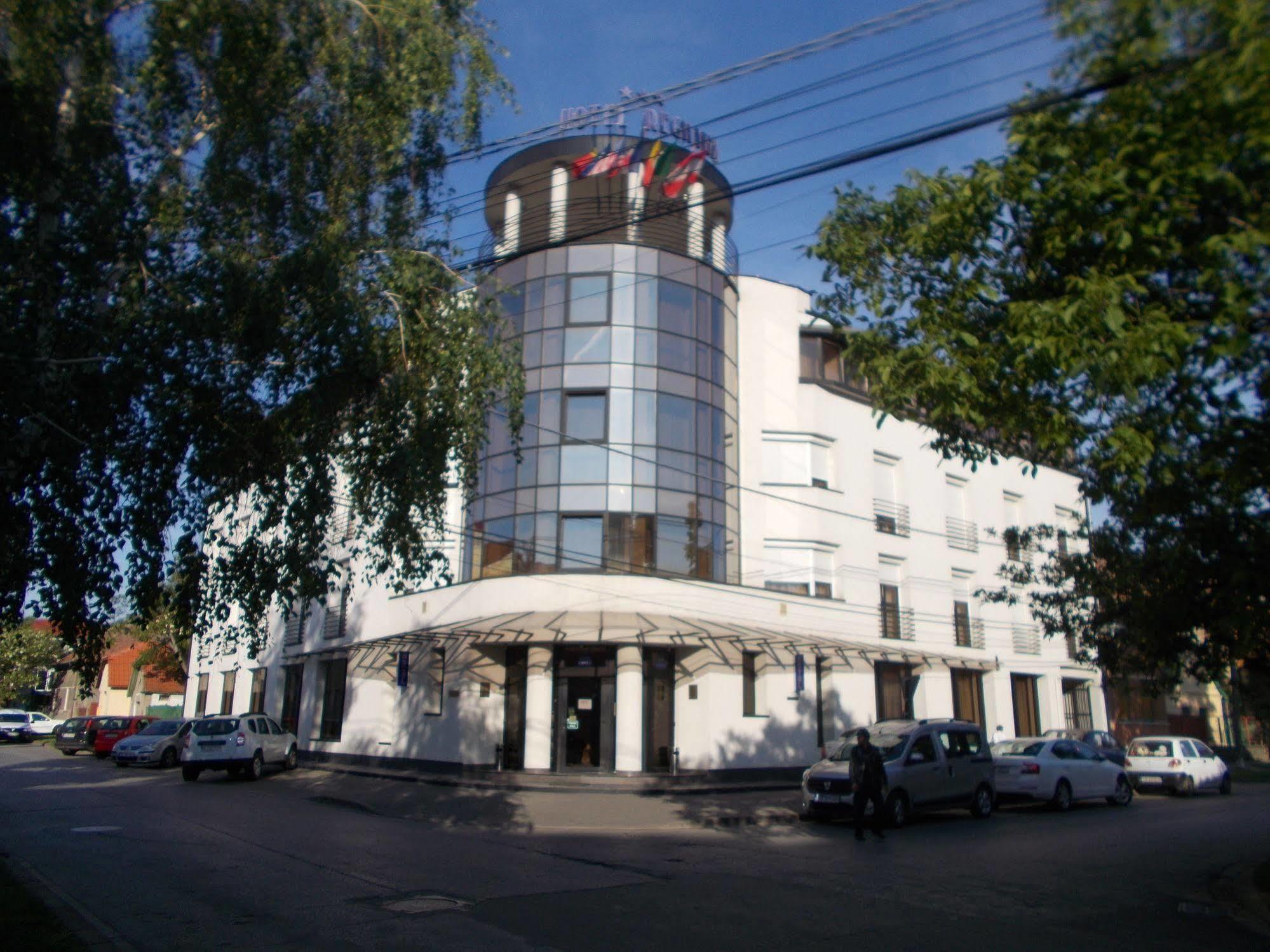 Hotel Reghina Timisoara Exterior photo